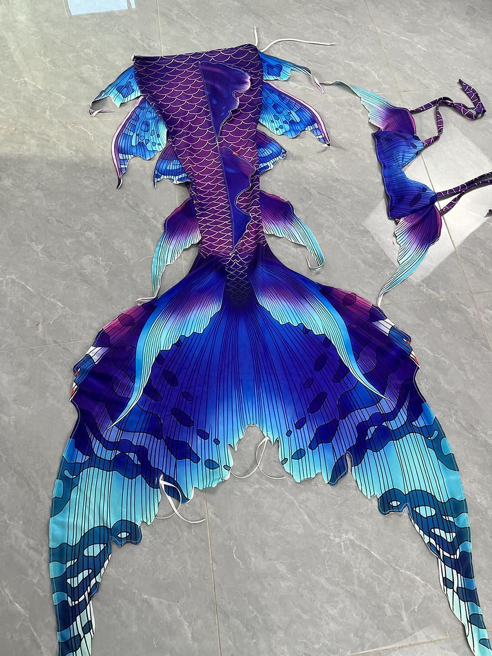 Colorful Dreamy Mermaid Tail A - Aquarium & Marine Science Center recension och pris